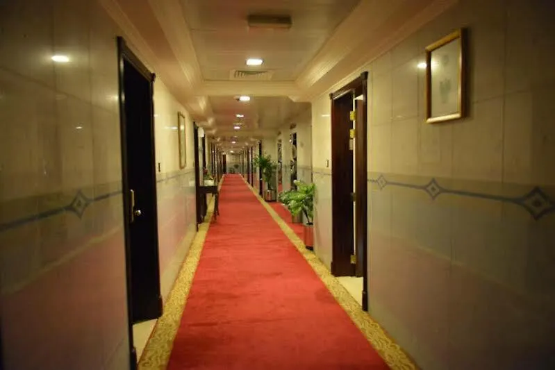 Al Manar Hotel Apartments Dubai 4*,